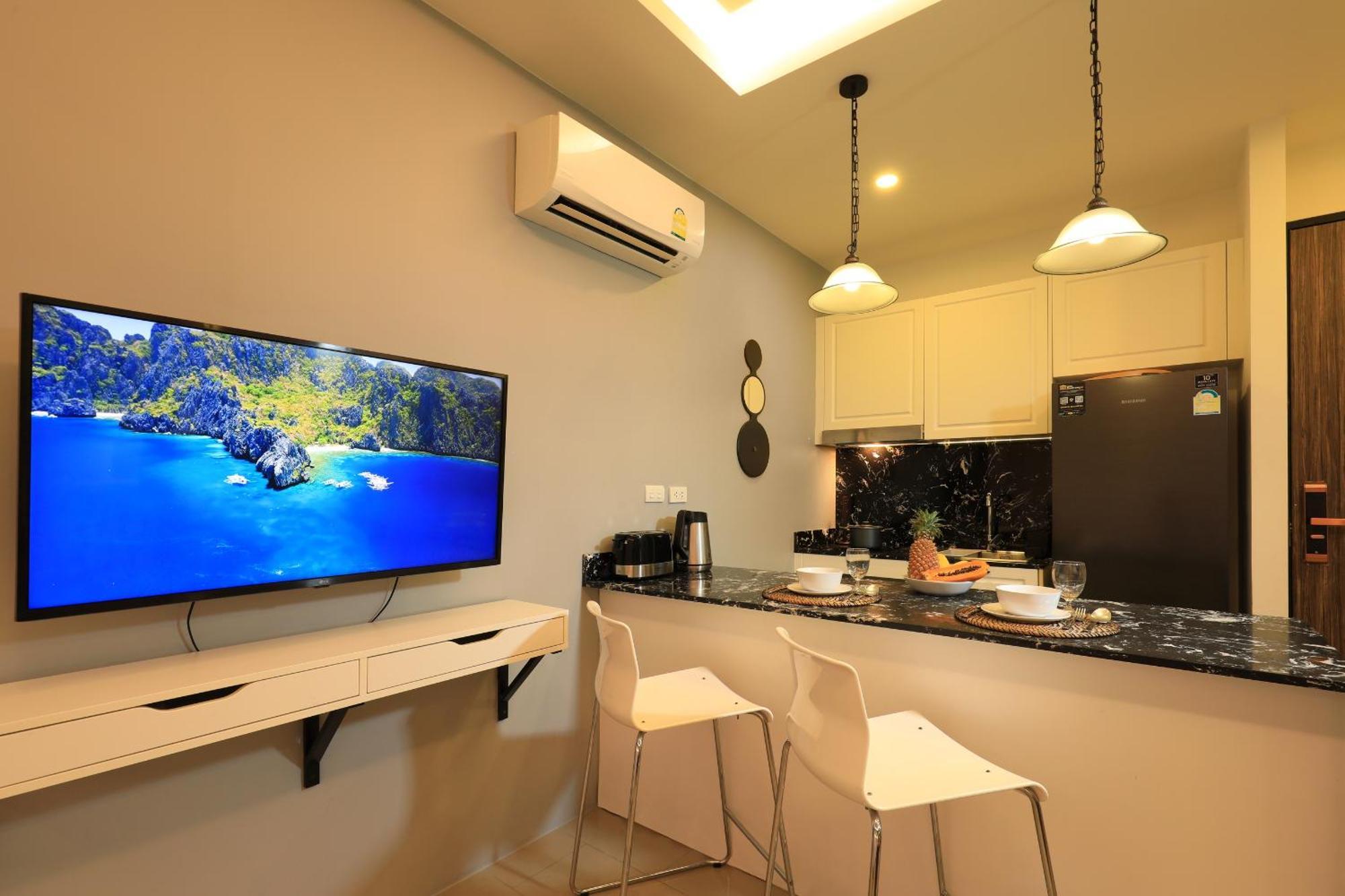 The Sea View Room In Palmyrah Surin By Holy Cow Exterior foto