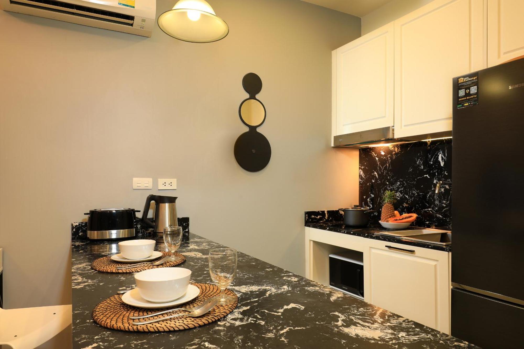 The Sea View Room In Palmyrah Surin By Holy Cow Exterior foto