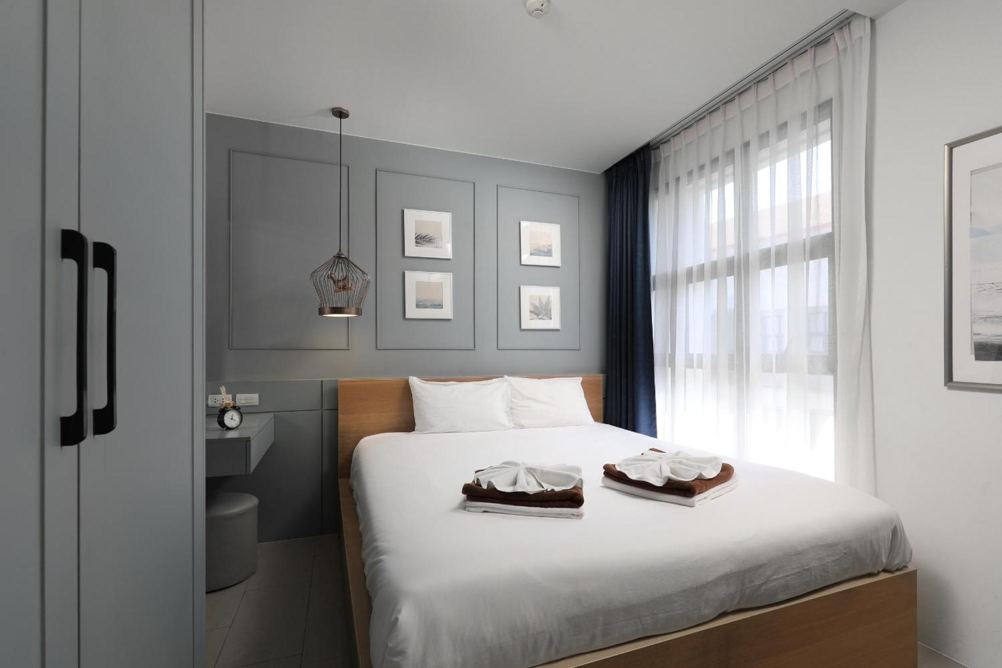 The Sea View Room In Palmyrah Surin By Holy Cow Exterior foto