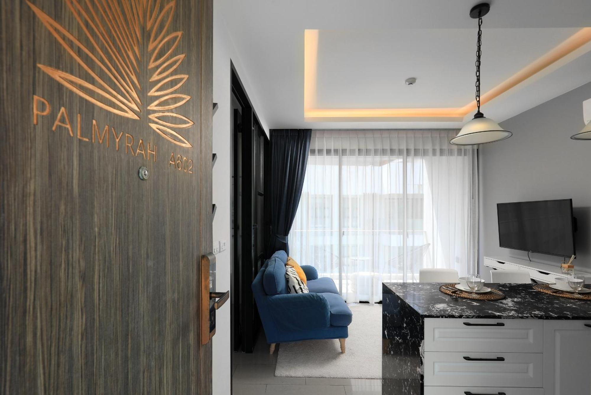 The Sea View Room In Palmyrah Surin By Holy Cow Exterior foto